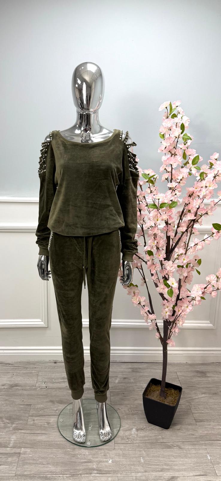 Round neck cold shoulder  cutouts studs details top and trouser